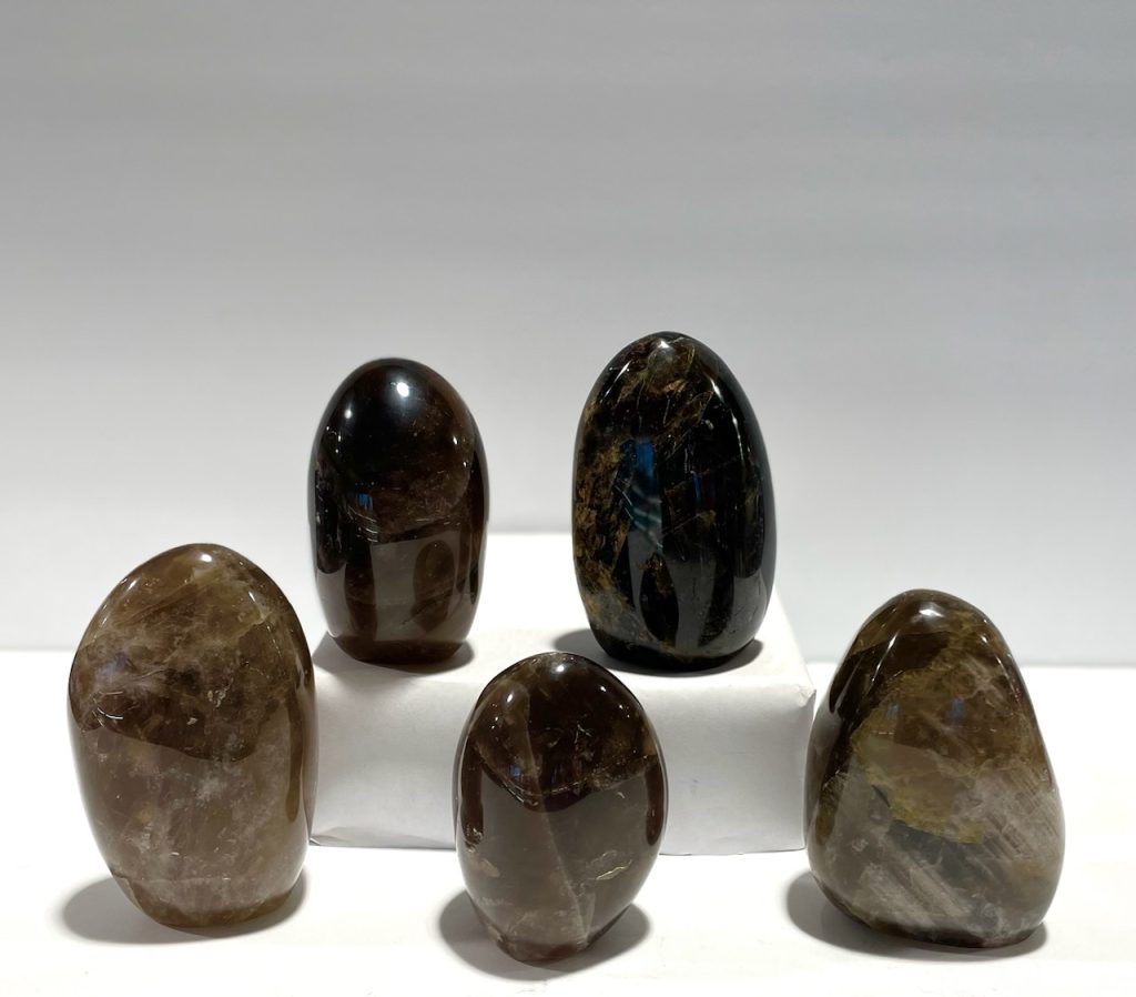 Smoky Quartz Free Form 20 LB Flat